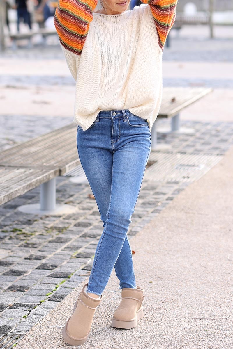 Botas beige bajas de cuero forradas con plataforma