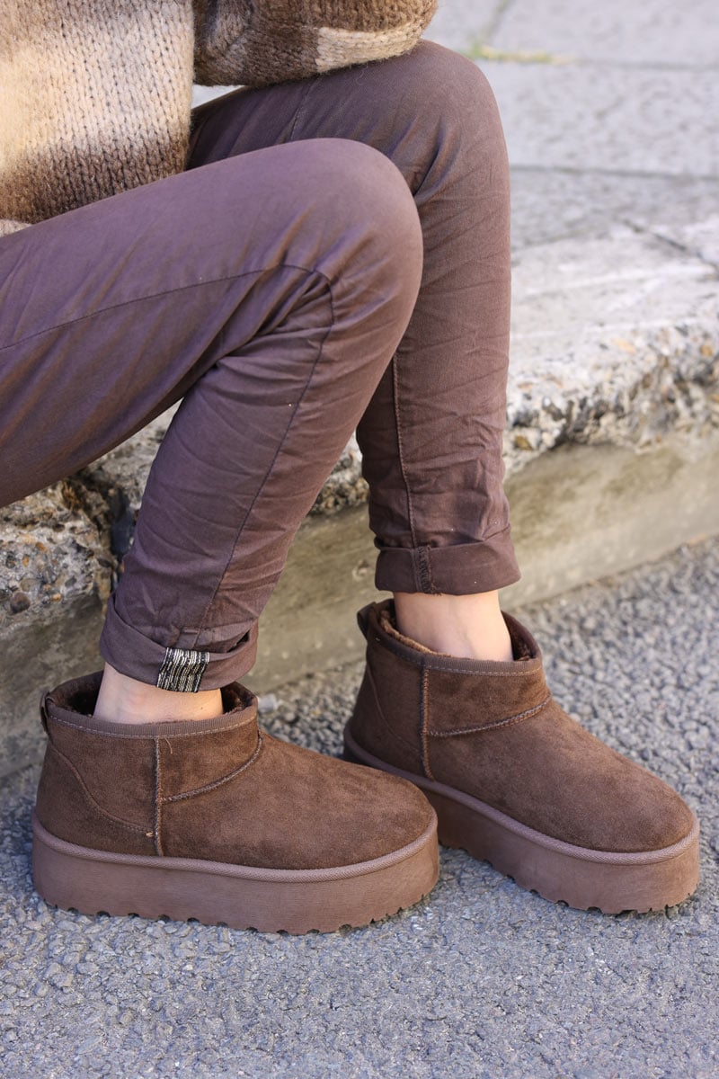 Botas chocolate forradas bajas con plataforma