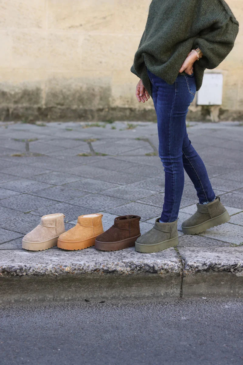 Botas kaki forradas bajas con plataforma