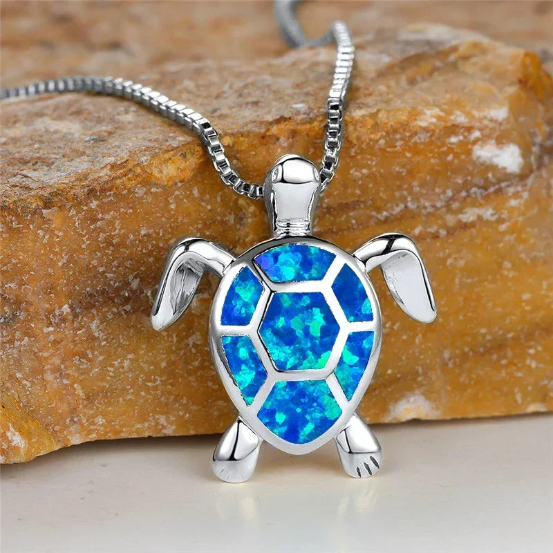 Collar con colgante de Tortuga en Ópalo Verde