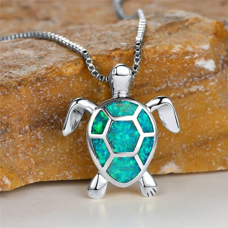 Collar con colgante de Tortuga en Ópalo Verde
