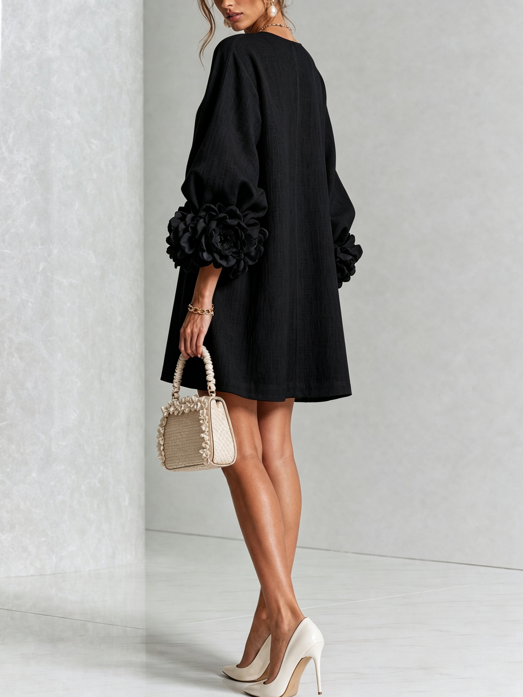 Vestido Amara Mini Elegante con Botones Florales