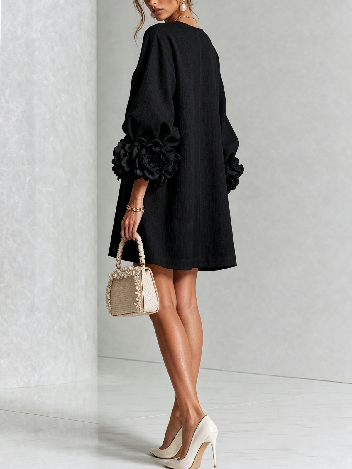 Vestido Amara Mini Elegante con Botones Florales