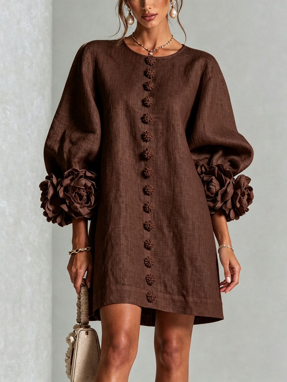Vestido Amara Mini Elegante con Botones Florales