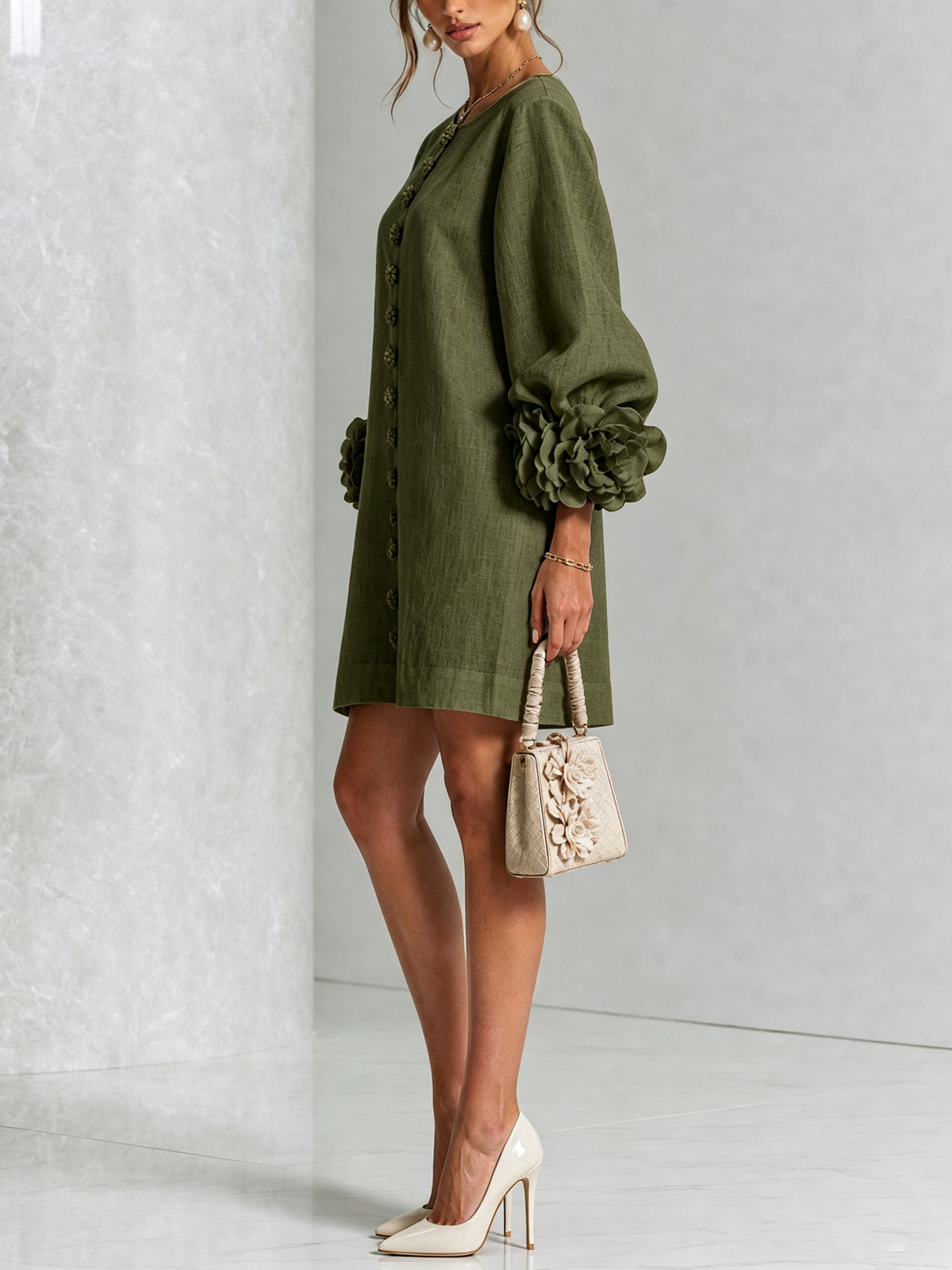 Vestido Amara Mini Elegante con Botones Florales