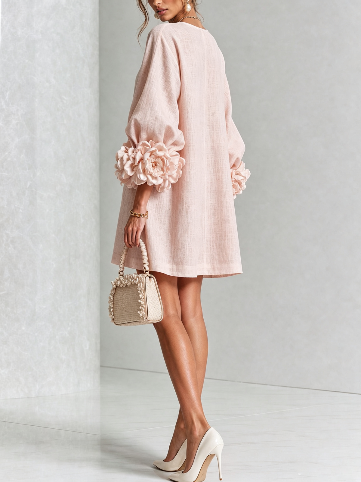 Vestido Amara Mini Elegante con Botones Florales