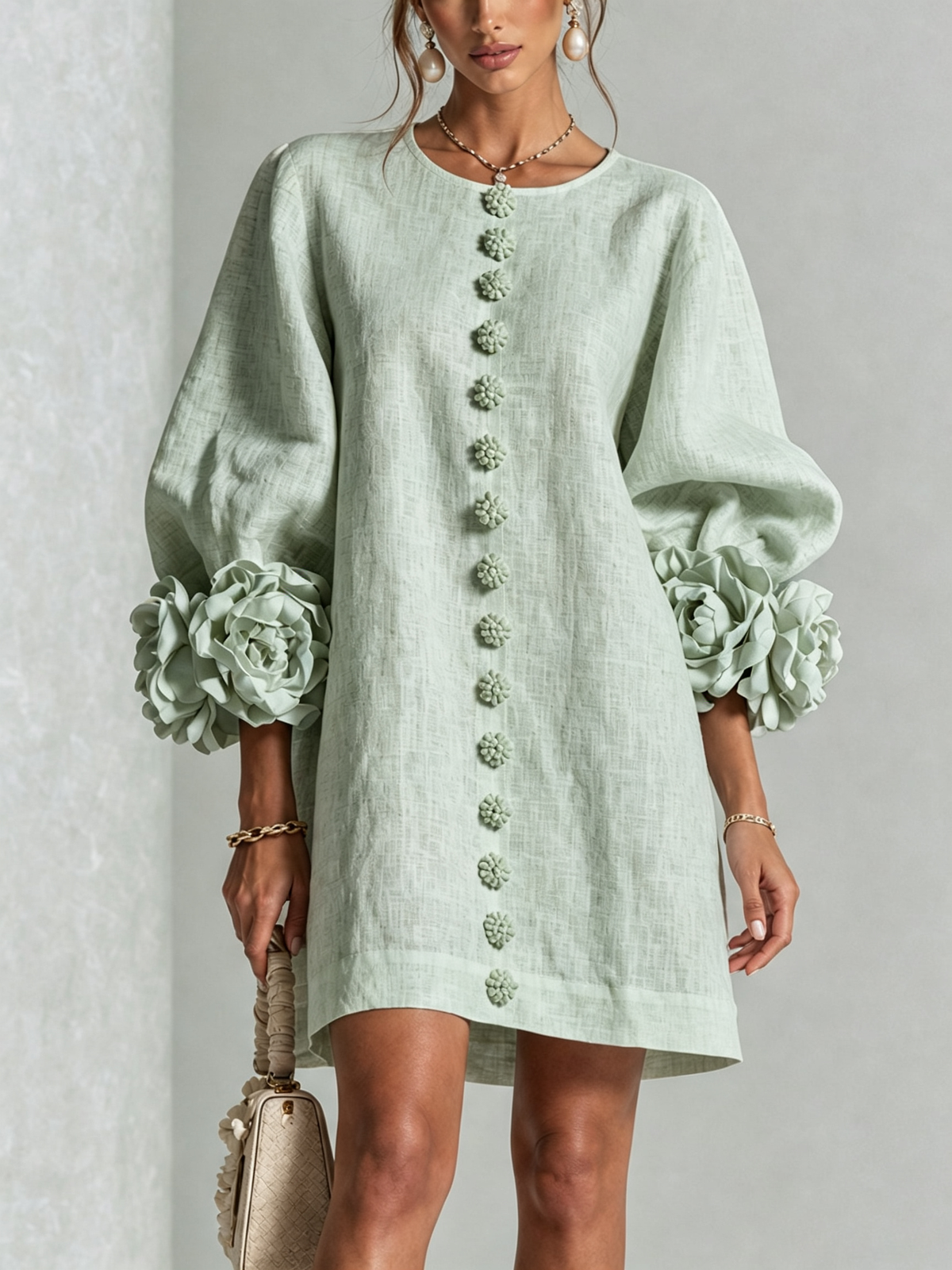 Vestido Amara Mini Elegante con Botones Florales