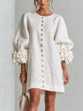 Vestido Amara Mini Elegante con Botones Florales